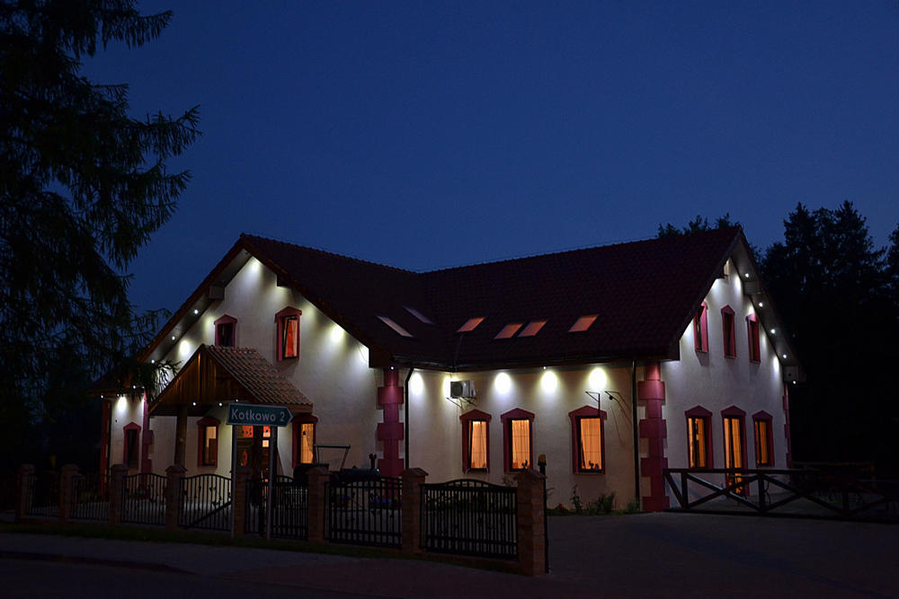 Pensjonat Agroturystyczny Pod Modrzewiem Bed and Breakfast Florczaki Εξωτερικό φωτογραφία